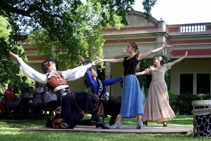 Buenos Aires Super Saver: City Tour, Gaucho Estancia Day & Tango Dinner-Show photo 1