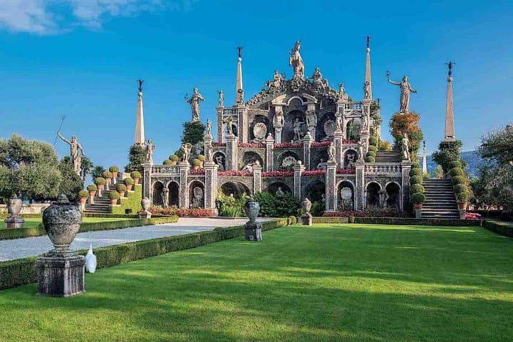 Stresa to Isola Bella Hop-On Hop-Off: Lake Maggiore Boat Tour & Island Visit