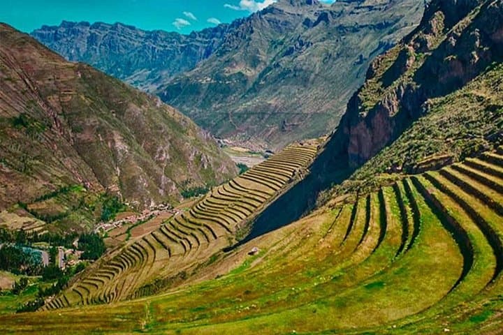 Private Lares Trek to Machu Picchu — 6-Day Guided High-Altitude Hike photo 2