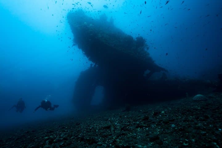 PADI Advanced Open Water Course in Tulamben: Deep Dives & Underwater Navigation photo 2