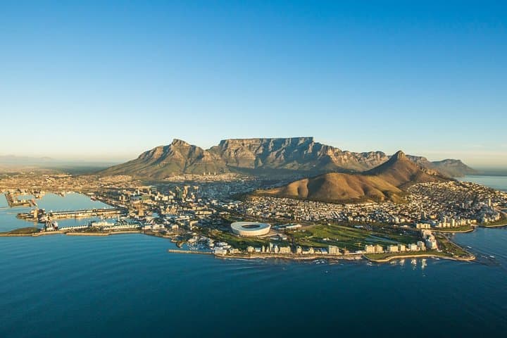 Cape Town Private Tour — Table Mountain Cable Car, Company Gardens & Signal Hill