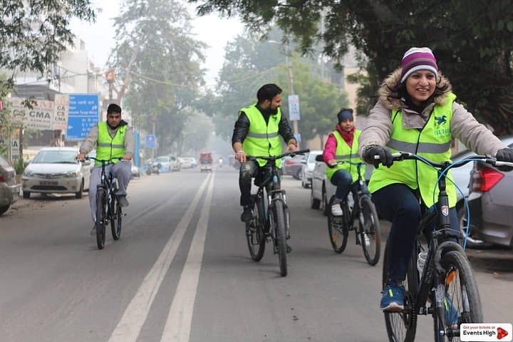 Imperial Delhi by Bicycle: Morning Ride Through Connaught Place & Old City Gates photo 3