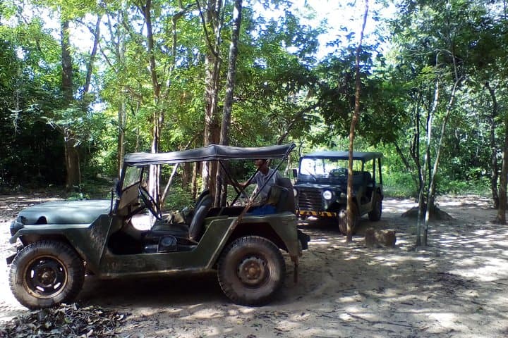 Half-Day Jeep Tour to Banteay Ampil and Rural Siem Reap Countryside