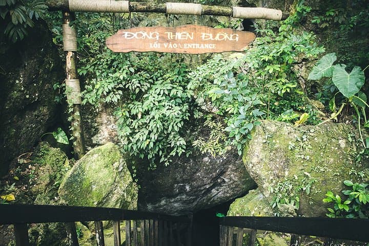 Paradise Cave and Dark Cave Zipline: Full-Day Dong Hoi Adventure photo 4