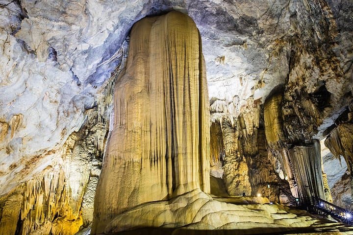 Paradise Cave and Dark Cave Zipline: Full-Day Dong Hoi Adventure photo 5