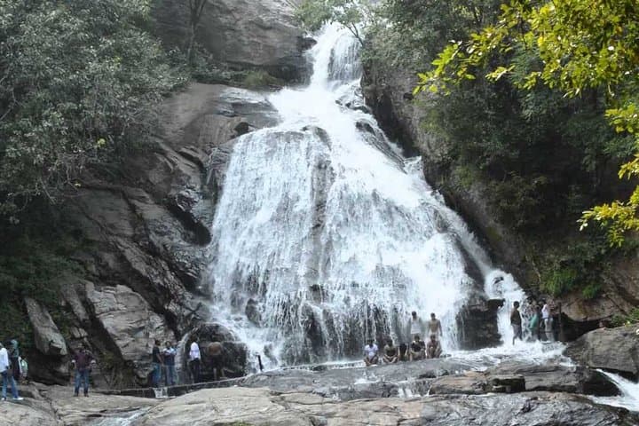 Coimbatore to Valparai Hill Station: 2-Day Drive to the Western Ghats photo 4