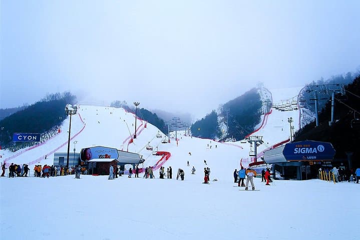 Day Ski Trip to Elysian Gangchon from Seoul — Easy Winter Escape photo 3
