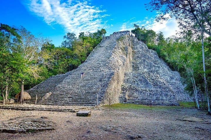 Full-Day Private Tour to Chichén Itzá, Cobá, Ik Kil Cenote & Tulum from Cancún photo 4