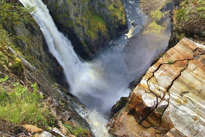 Seven Waterfalls Tour: Hardangerfjord Private Day Trip from Bergen photo 4