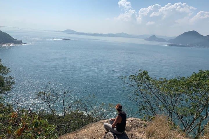 sugarloaf-mountain-climb-morro-da-babilonia-to-pao-de-acucar photo 3