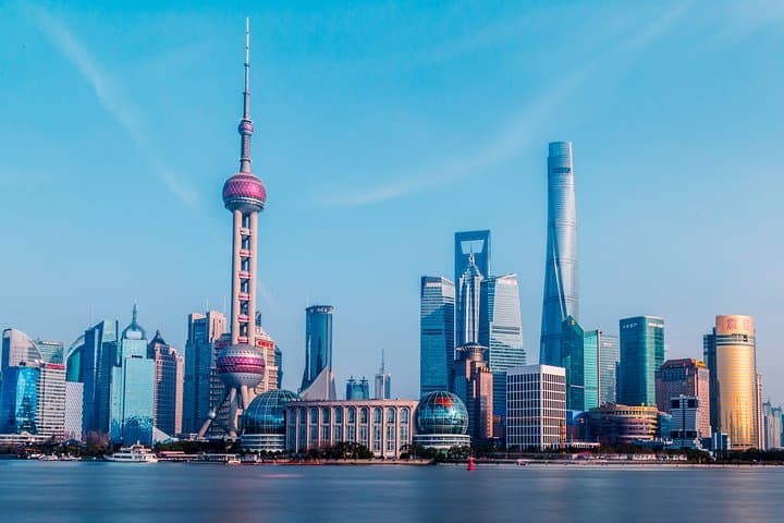Private Shanghai Layover Tour: Jade Buddha, Silk Museum & Sunset at Oriental Pearl Tower photo 6