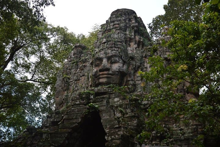 Full-Day Angkor Major Temples Private Tour — Angkor Wat, Bayon & Ta Prohm