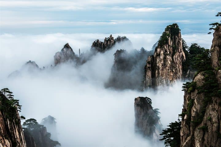 Hike Mt. Huangshan and Stroll Tunxi Ancient Street: 3-Day Private Tour Guide
