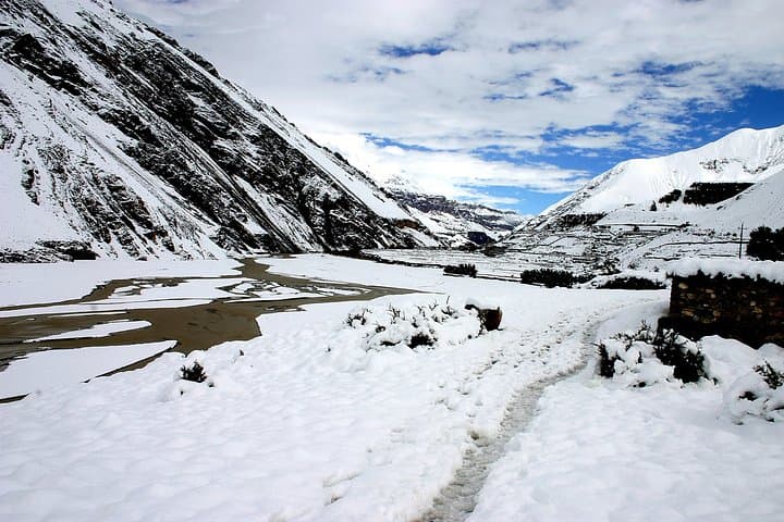 Annapurna Circuit Thorong La Pass — 15-Day High-Altitude Trek from Kathmandu photo 2