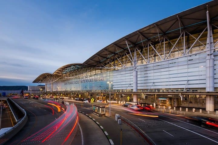 Sacramento to SFO Private Airport Transfer — 5-Star Limousine Meet-and-Greet photo 6