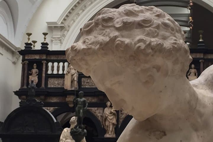 V&A Victoria and Albert Museum Guided Tour — Highlights, History & Practical Tips photo 3