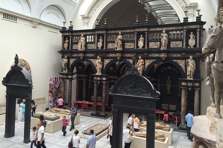 V&A Victoria and Albert Museum Guided Tour — Highlights, History & Practical Tips photo 5