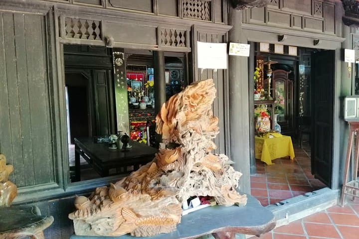 Nha Trang Local Cultural Tour: Ponagar Cham Towers, Long Son Pagoda & City Crafts photo 4