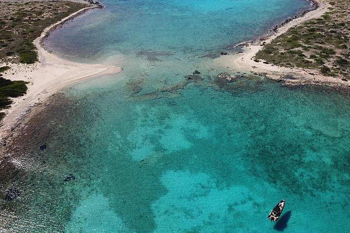 Private 4-Hour Paros Cruise to Panteronisia & South Coast Beaches