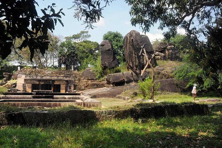 Anuradhapura to Thanthirimale: Full-Day Heritage Tour of Ancient Sri Lanka photo 5
