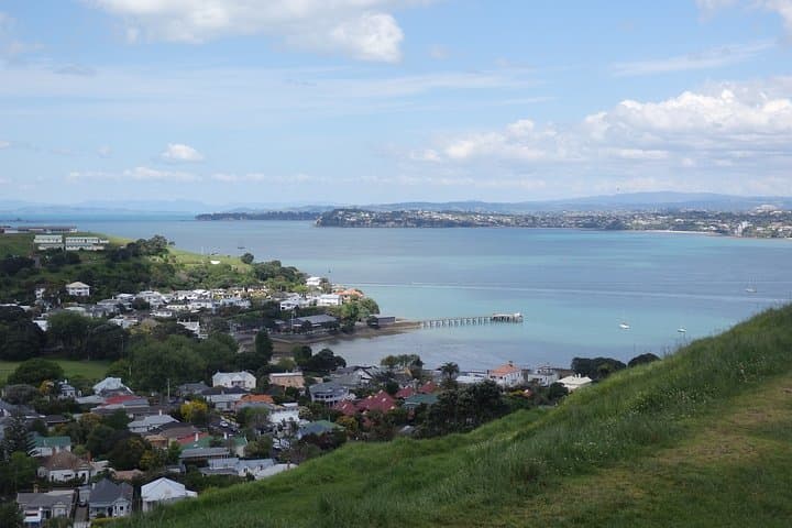 Auckland Scenic Day Tour: Full-Day Highlights of City, Coast, Volcanoes and Wine photo 4
