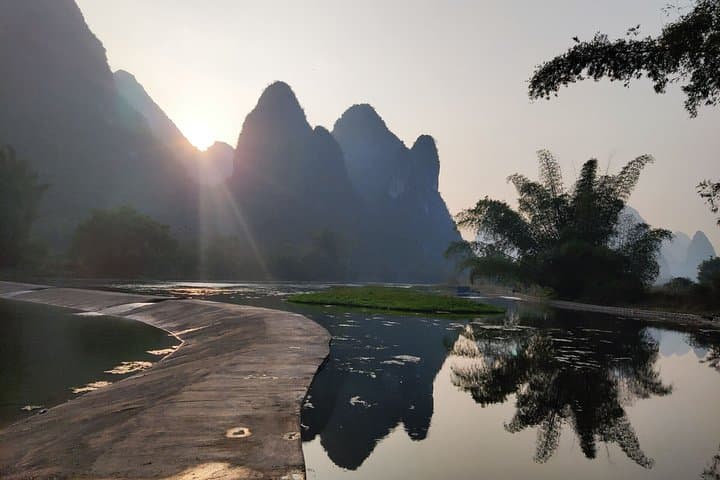 From Jade Dragon to the Li River: 7-Day Private Tour Lijiang to Guilin photo 2