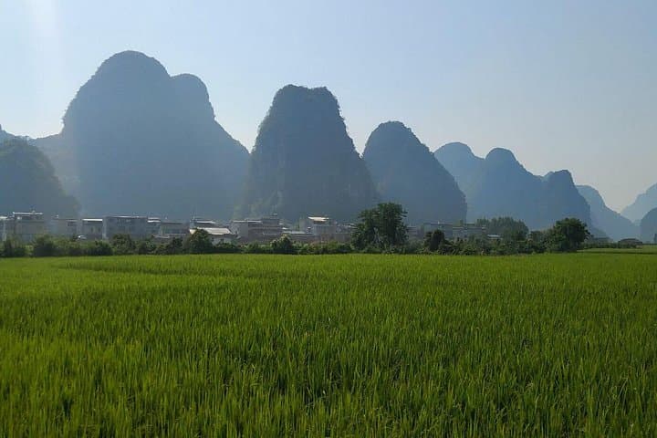 From Jade Dragon to the Li River: 7-Day Private Tour Lijiang to Guilin photo 3