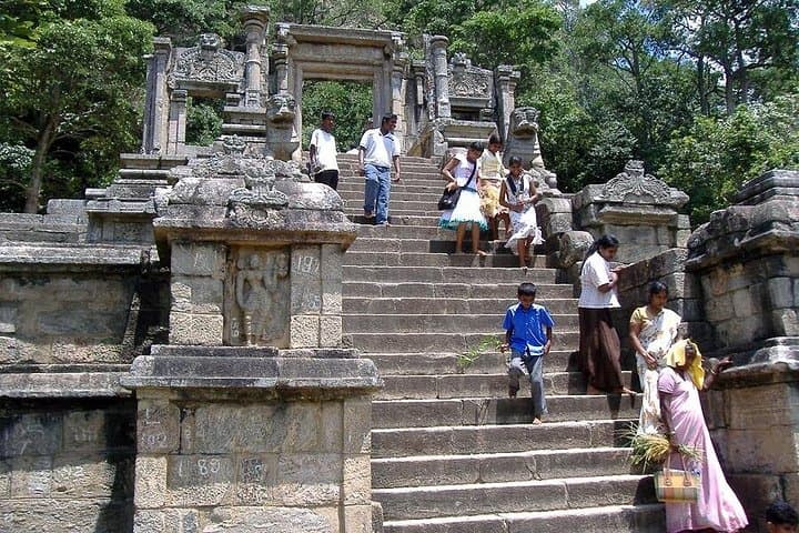 Anuradhapura to Haththikuchchi & Yapahuwa: Day Trip to Sri Lanka's Rock Palaces photo 4