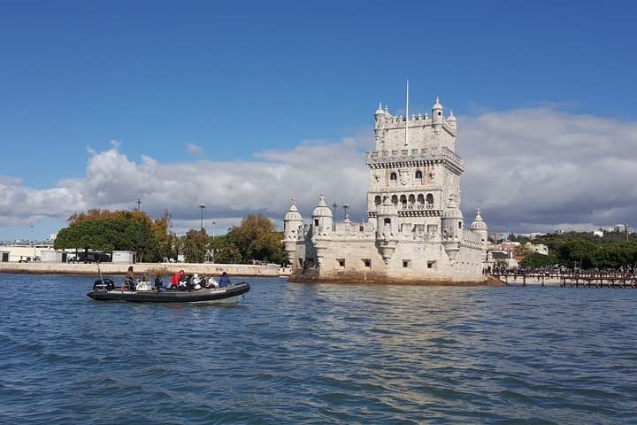 Lisbon Sunset Speedboat Tour: Tagus River Monuments & Wine Cruise photo 4