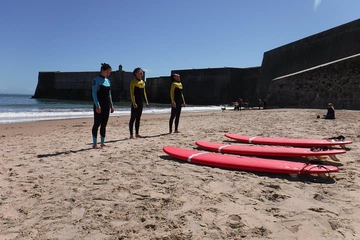 Costa da Caparica Group Surf Lesson — 2‑Hour Beginner to Advanced Surf School Near Lisbon photo 4
