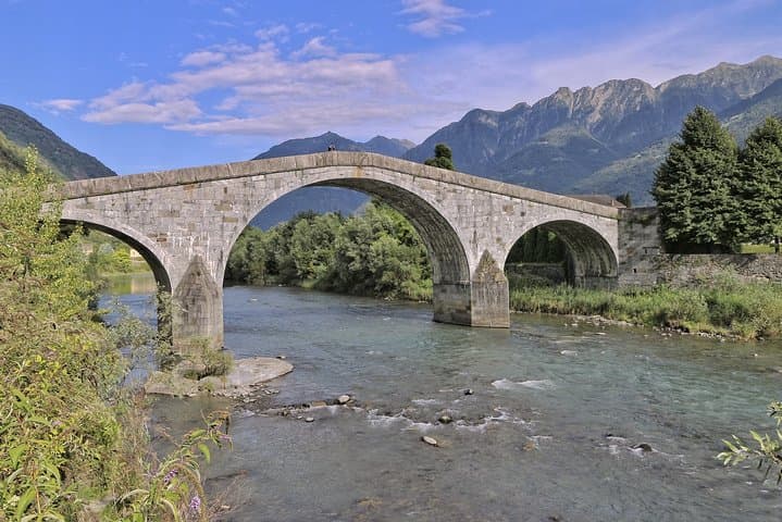 Valtellina Day Trip from Milan: Wine Tasting Among Alpine Terraces photo 5