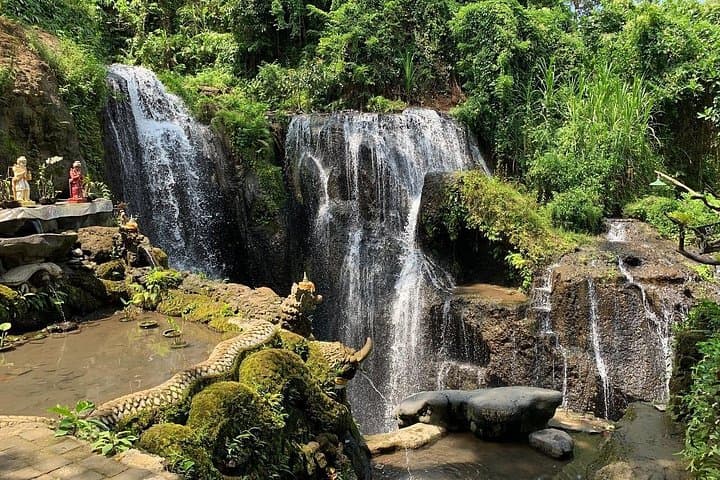 One-Day Sangeh Monkey Forest, Pura Taman Mumbul & Beji Griya Waterfall — Bali Cultural and Nature Tour photo 2