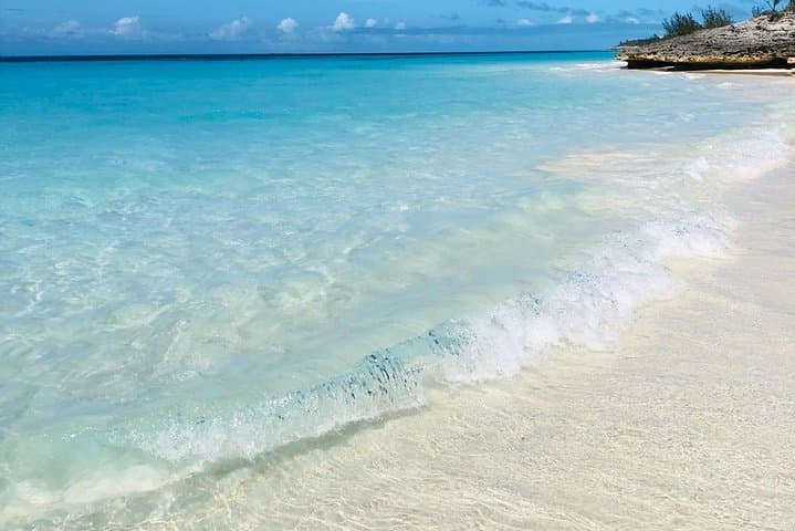 Private Half-Day Snorkel & Fishing Charter in Nassau on 55ft Hatteras photo 3