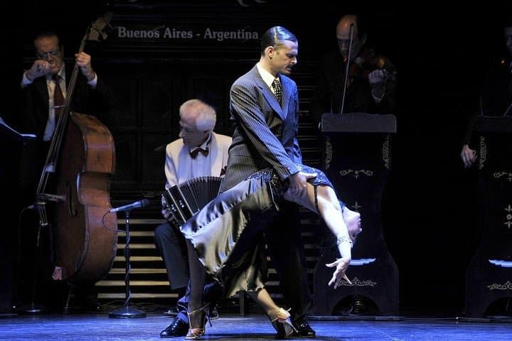 Private Tango History Tour in Buenos Aires — Gardel, Cafés & Caminito photo 3