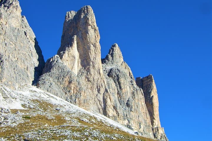 Dolomites Rock Climbing Experience in Cortina d'Ampezzo — Sport Climbing for All Levels photo 6
