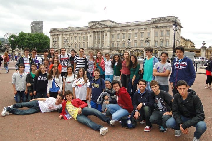 London 8-Day Immersion: History Tour with English Language Course