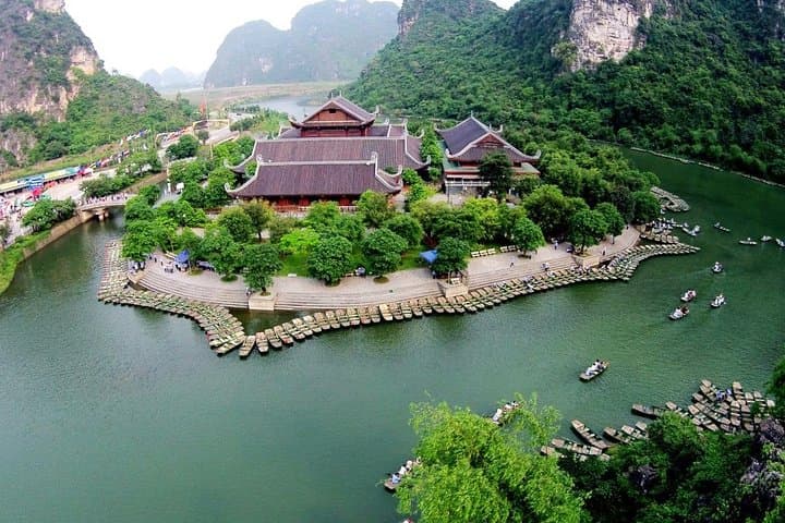 Mua Cave & Trang An Grottoes: Full-Day Private Tour from Hanoi photo 5
