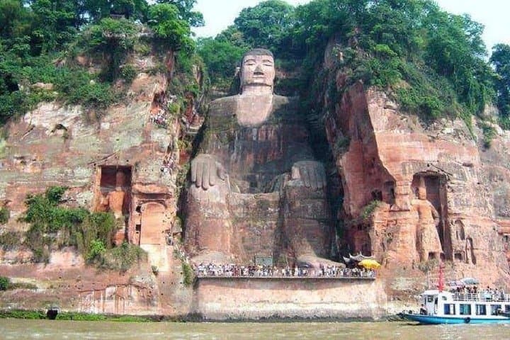Private 2-Day Leshan Giant Buddha and Mount Emei Tour from Chongqing photo 6