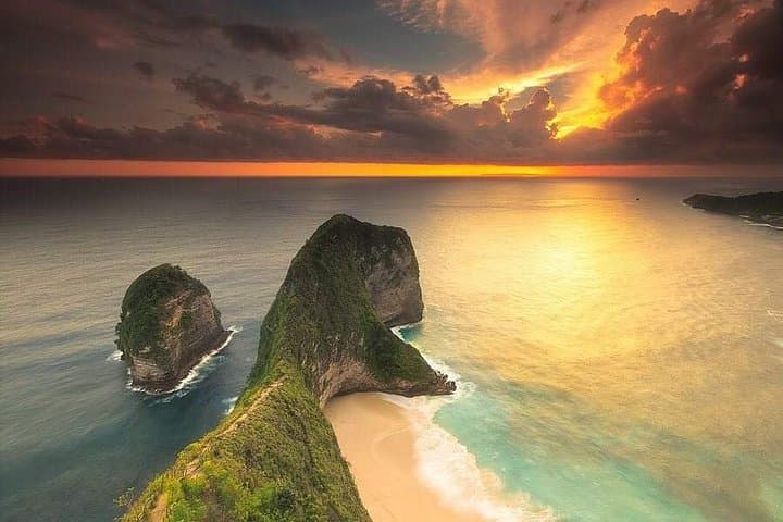 Discover the Best Beaches on Nusa Penida's West Coast