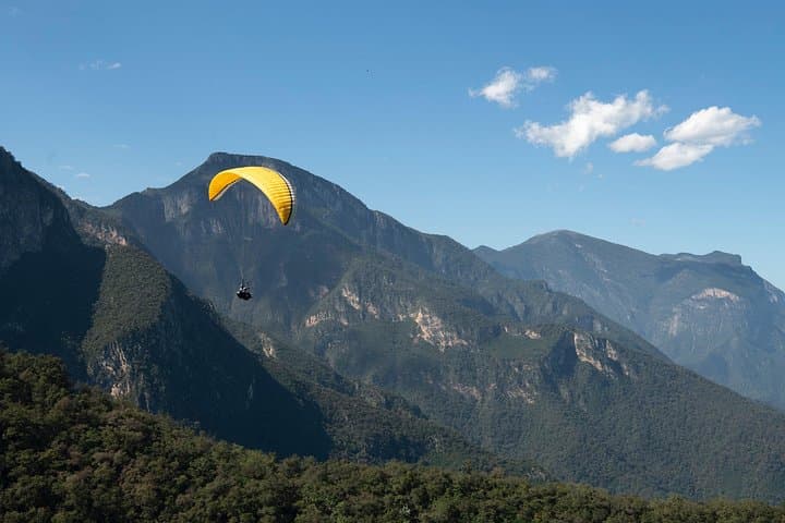 IBO Paragliding: Tandem Flight Over the Sierra Madre Near Monterrey photo 3