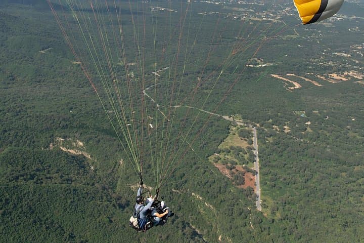 IBO Paragliding: Tandem Flight Over the Sierra Madre Near Monterrey photo 4