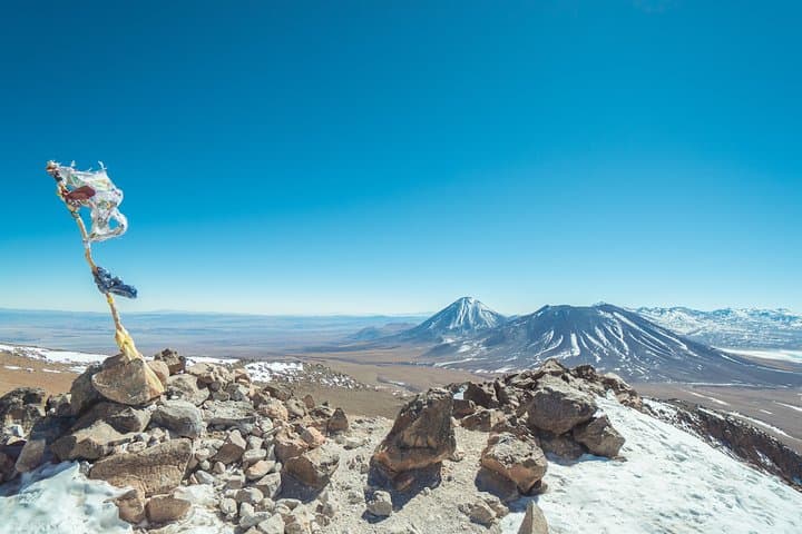 Hiking Cerro Toco: Summit the Atacama's High-Altitude Volcano photo 6