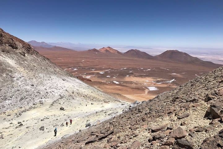 Hiking Cerro Toco: Summit the Atacama's High-Altitude Volcano photo 3