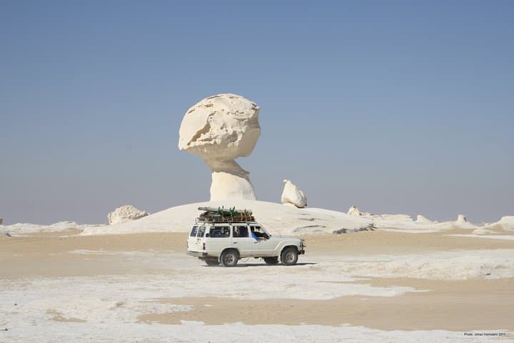 White Desert & Bahariya Oasis: 2-Day Desert Camp, Crystal Mountain & Mummies Tour photo 6