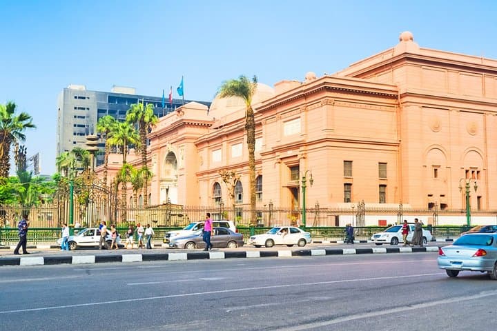 Giza Pyramids and Egyptian Museum: Full-Day Private Tour from Cairo photo 5