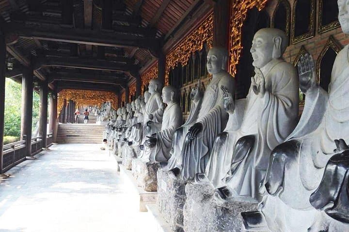 Full-Day Luxury Visit to Bai Dinh Pagoda and Trang An with Buffet Lunch photo 3