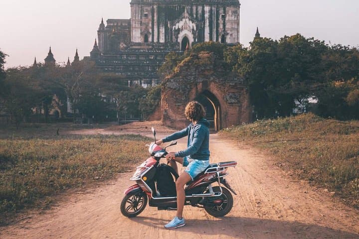 Full-Day E‑Bike Sightseeing in Bagan: Temples, Villages & Sunset photo 3