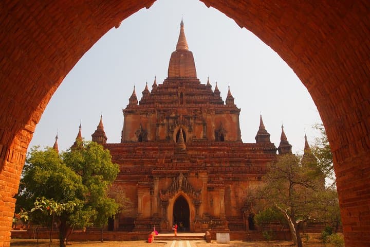Full-Day E‑Bike Sightseeing in Bagan: Temples, Villages & Sunset photo 6