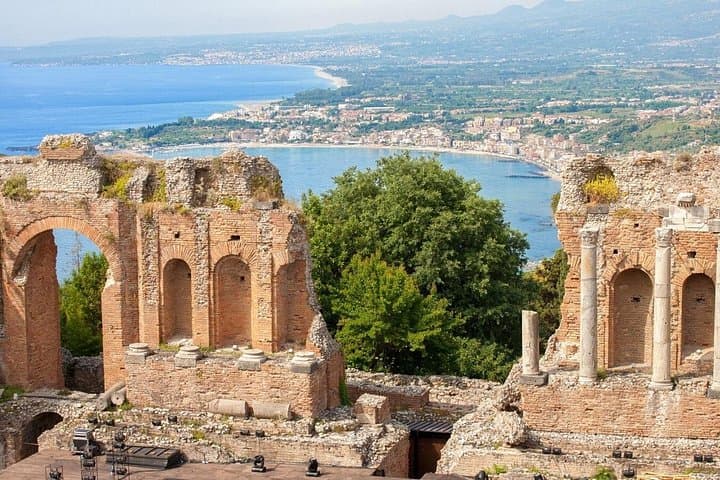 Taormina & Isola Bella: Coastal Strolls, Swimming and Historic Sights