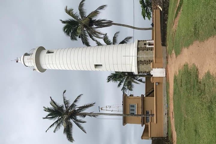 Galle Fort Day Trip: Historic Dutch Fort, Maritime Museum & Coastal Walks photo 6